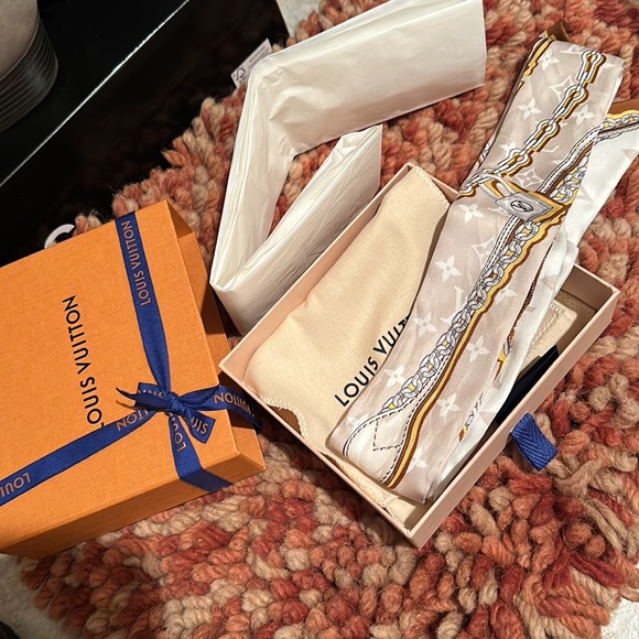 Louis Vuitton Bandeau